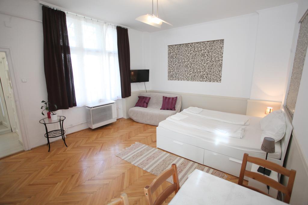 D.Five Astoria Apartment Budapest Luaran gambar